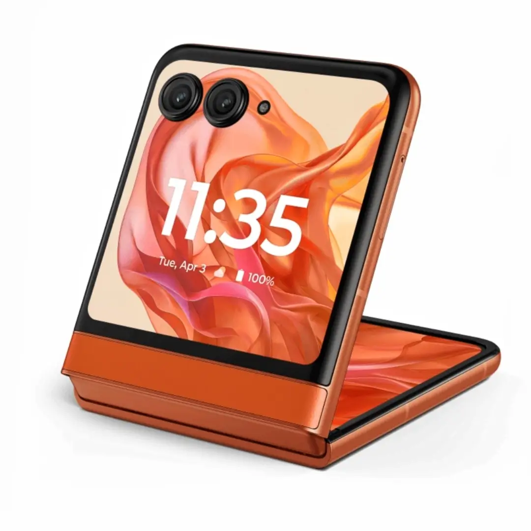 صور هاتف Motorola Razr 2024 رقم 1 