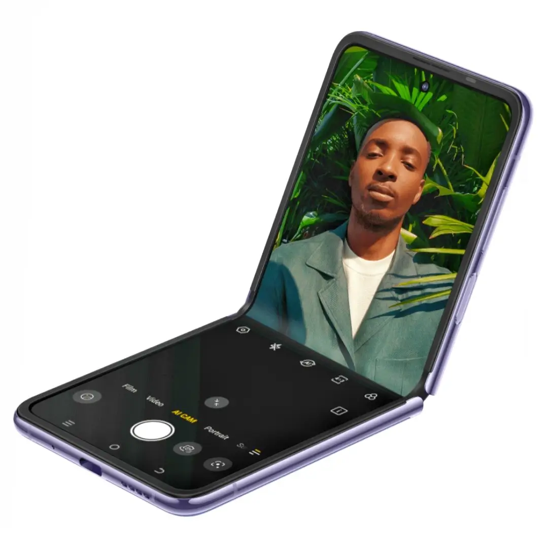 صور هاتف Tecno Phantom V Flip رقم 2 